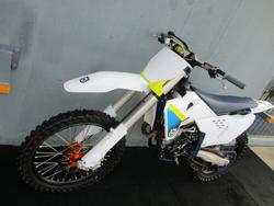 2025 HUSQVARNA FC250 White