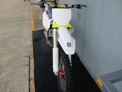 2025 HUSQVARNA FC250 White