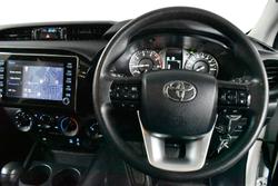 2021 Toyota Hilux SR