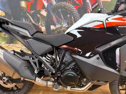 2026 Ktm 1390 SUPER ADVENTURE S Black