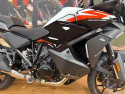 2026 Ktm 1390 SUPER ADVENTURE S Black