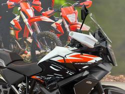 2026 Ktm 1390 SUPER ADVENTURE S Black