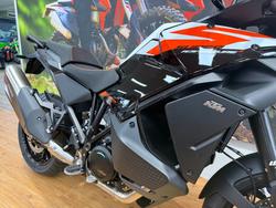 2026 Ktm 1390 SUPER ADVENTURE S Black