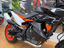 2024 Ktm 890 SM-T ORANGE