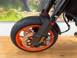 2024 Ktm 890 SM-T ORANGE