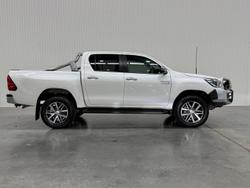 2019 Toyota Hilux SR5