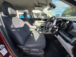 2023 Kia Carnival Si