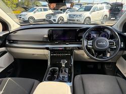 2023 Kia Carnival Si
