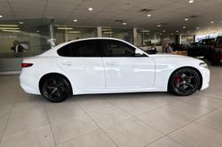 2017 Alfa Romeo Giulia Veloce