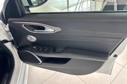 2017 Alfa Romeo Giulia Veloce
