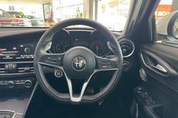 2017 Alfa Romeo Giulia Veloce