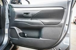 2014 Mitsubishi Outlander ES