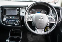 2014 Mitsubishi Outlander ES