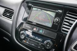2014 Mitsubishi Outlander ES
