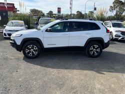 2015 JEEP CHEROKEE TRAILHAWK (4x4)