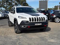 2015 JEEP CHEROKEE TRAILHAWK (4x4)