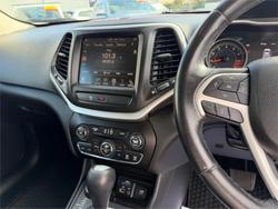 2015 JEEP CHEROKEE TRAILHAWK (4x4)