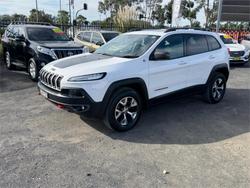 2015 JEEP CHEROKEE TRAILHAWK (4x4)