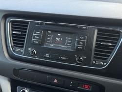 2016 Kia Carnival S