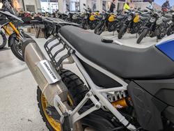 2024 BMW Motorrad F 900 GS BLACK/WHIT