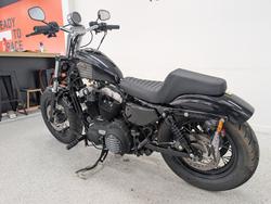 Harley-davidson 2012 HARLEY DAVIDSON 1200CC XL1200 Black