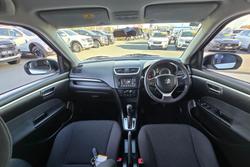 2014 Suzuki Swift GL Navigator