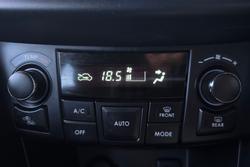 2014 Suzuki Swift GL Navigator