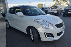 2014 Suzuki Swift GL Navigator