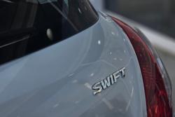 2014 Suzuki Swift GL Navigator