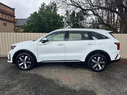 2022 Kia Sorento Sport