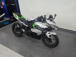 2024 Kawasaki NINJA E-1 SILVER