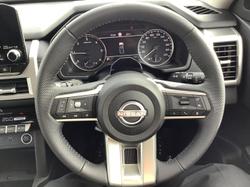2026 Nissan Navara ST-X