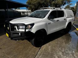 2020 Toyota Hilux SR