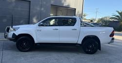 2022 Toyota Hilux SR5 GUN126R 4X4 Dual Range Glacier White
