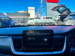2021 Kia Stonic S YB MY22 Clear White