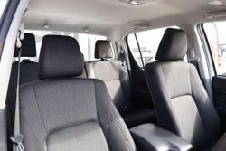 2025 Toyota Hilux SR