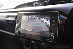 2025 Toyota Hilux SR