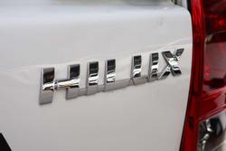 2025 Toyota Hilux SR