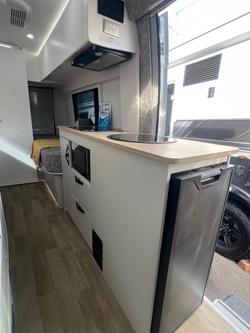 2026 Avan Applause 600-1 Single Beds