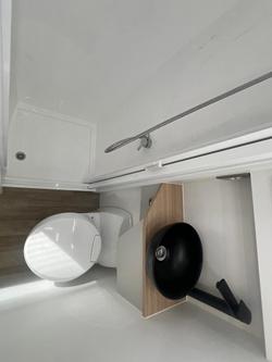 2026 Avan Applause 600-1 Single Beds