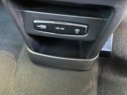 2025 Hyundai STARIA