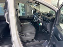 2025 Hyundai STARIA