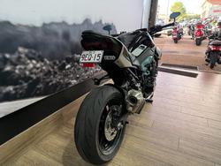2025 Kawasaki Z900 (ZR900) WHITE