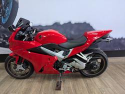 2014 Honda VFR800F (VFR800Fi) RED