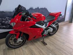 2014 Honda VFR800F (VFR800Fi) RED
