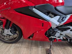 2014 Honda VFR800F (VFR800Fi) RED