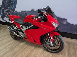 2014 Honda VFR800F (VFR800Fi) RED