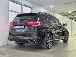 2022 BMW X5 M50i