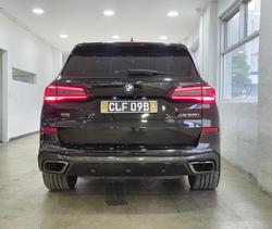2022 BMW X5 M50i
