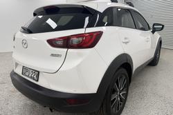 2017 Mazda CX-3 sTouring DK White